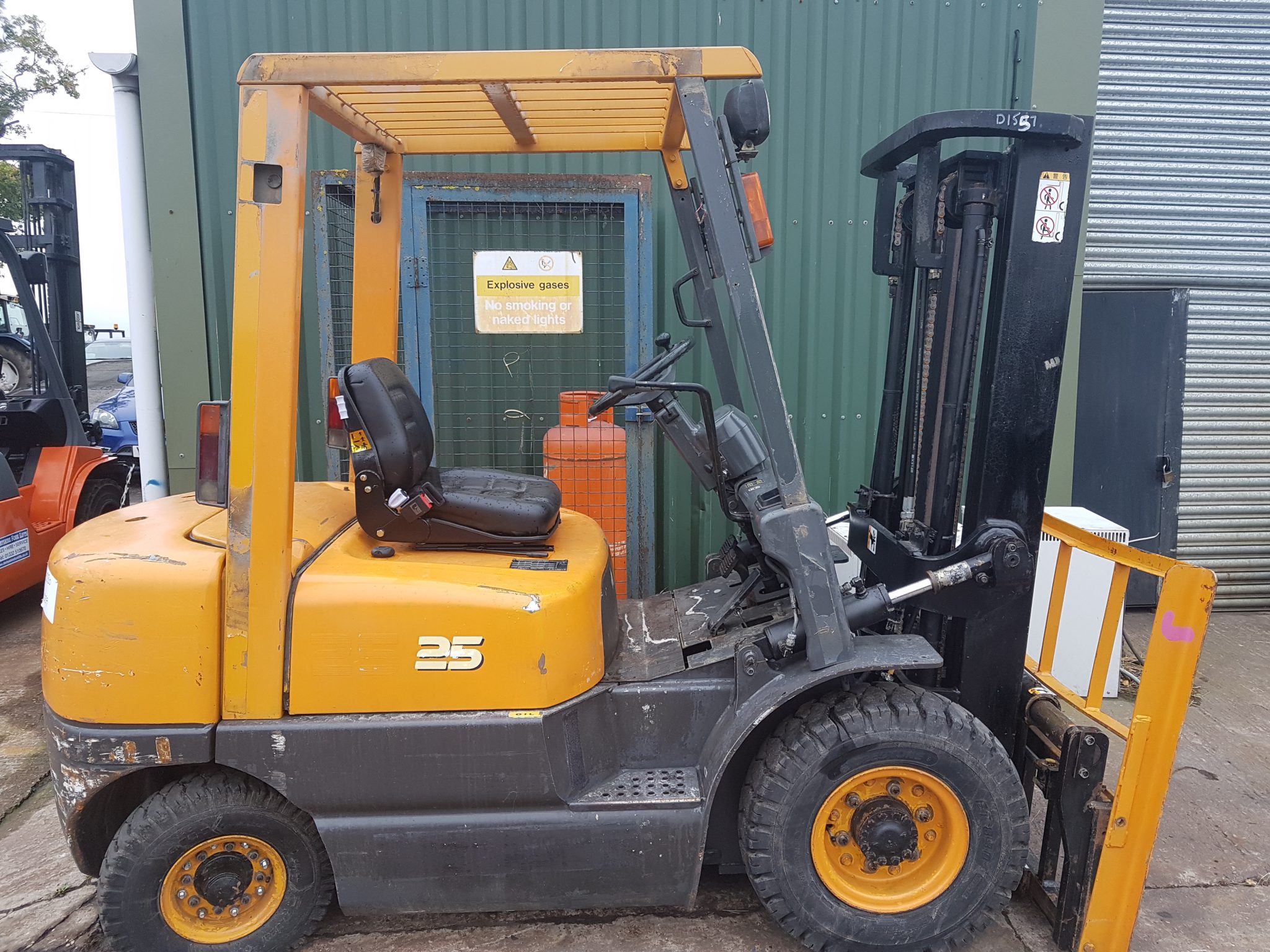 TCM FD25ZS Derbyshire Forklifts